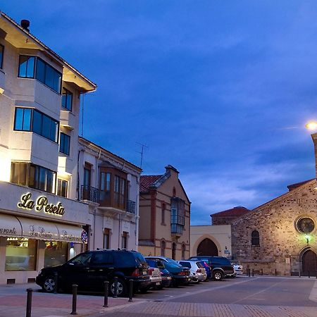 Hotel Restaurante La Peseta อัสตอร์กา ภายนอก รูปภาพ